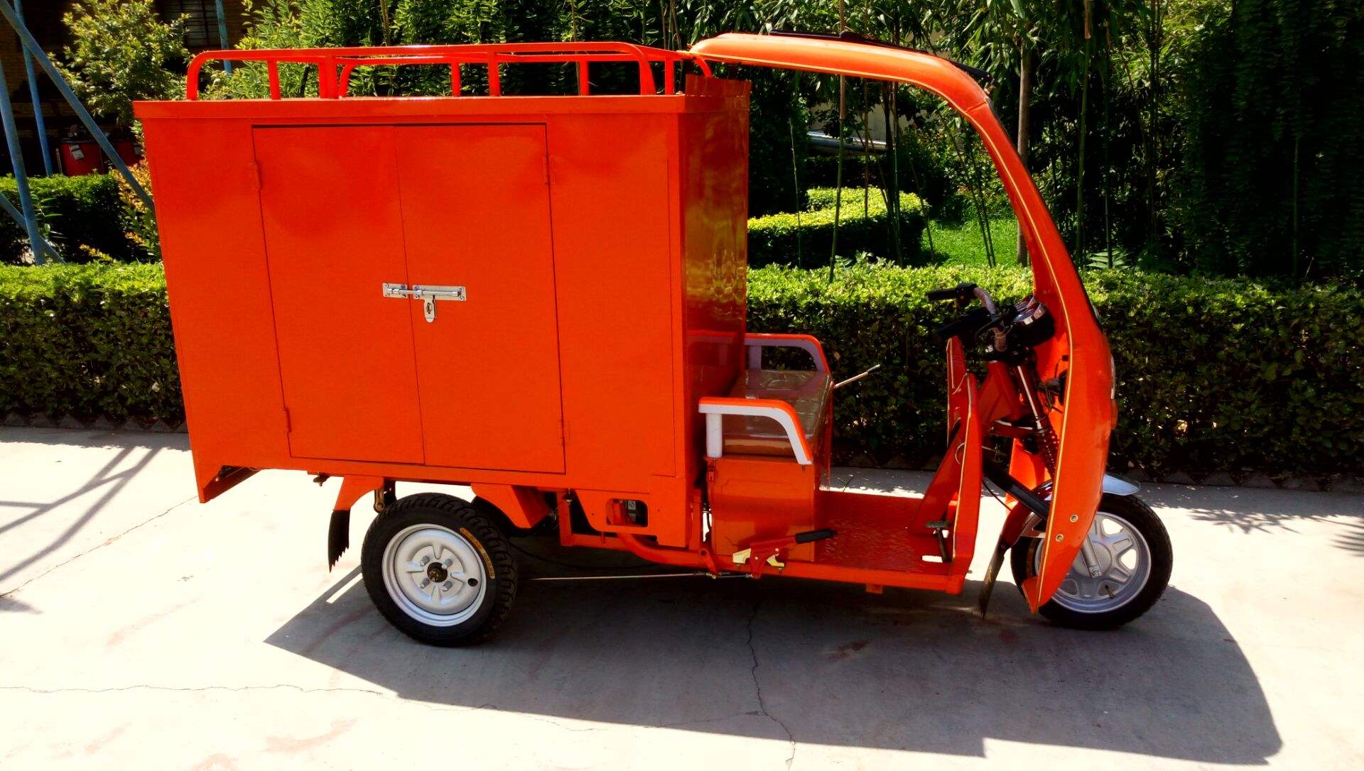 移動(dòng)洗車機(jī)