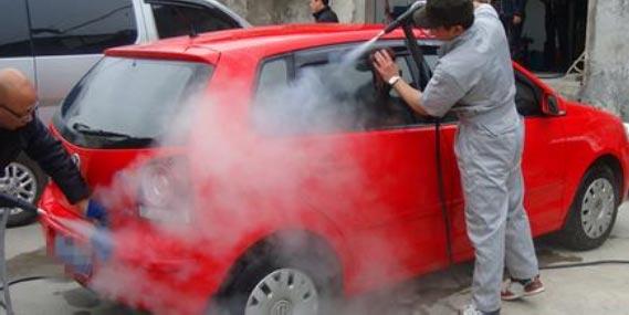 蒸汽洗車機洗車